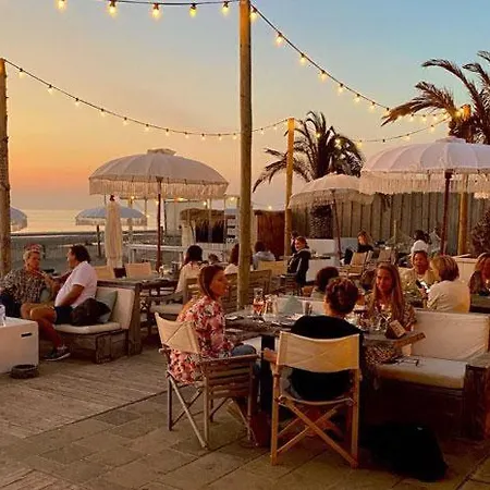 The & Town - Free Parking Zandvoort