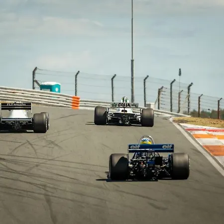 The & Town - Free Parking Zandvoort