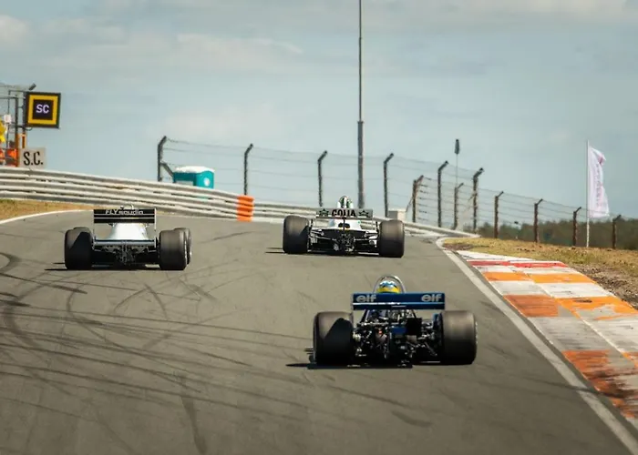 The & Town - Free Parking Zandvoort