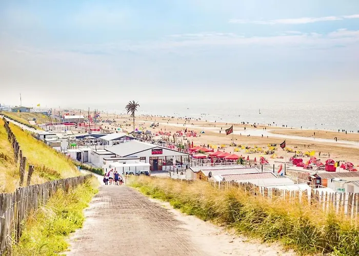 The & Town - Free Parking Zandvoort