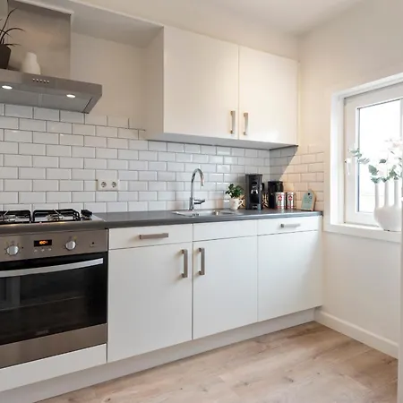 Apartament The & Town - Free Parking *
